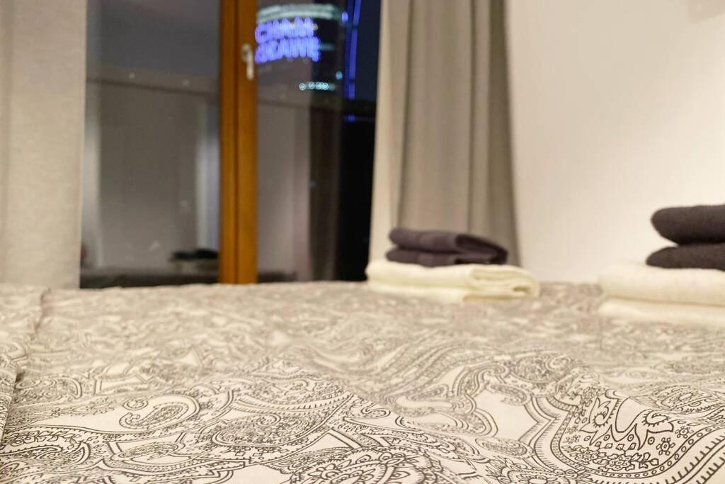 Exclusive 2Br! Apartment Near City Center +Netflix Warszawa Exteriör bild